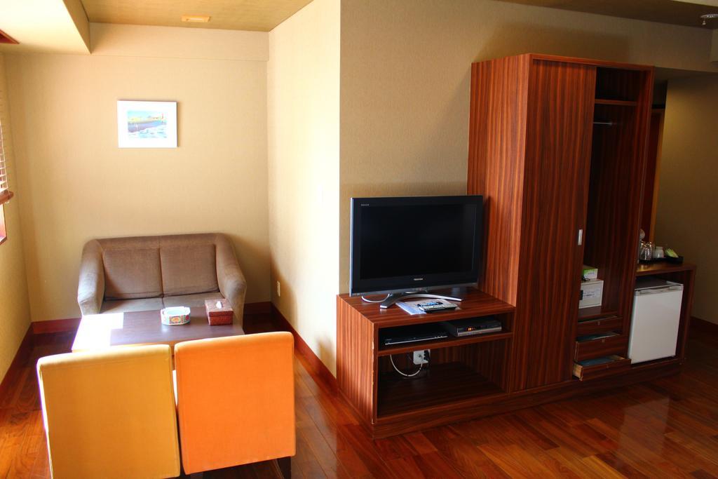 פוג'יסאווה Hotel Saika מראה חיצוני תמונה