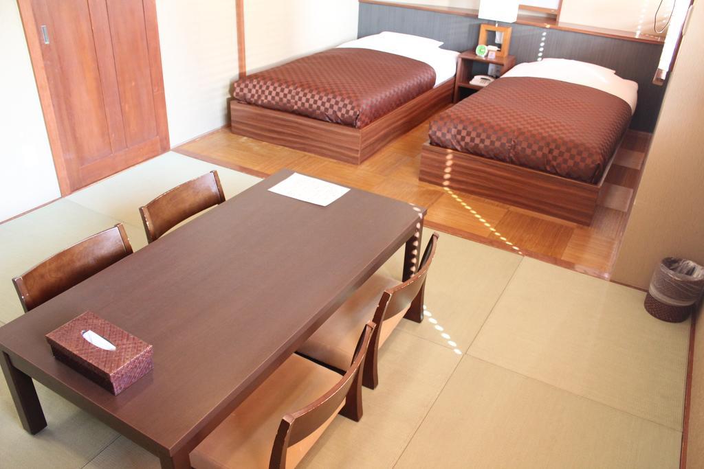 פוג'יסאווה Hotel Saika מראה חיצוני תמונה