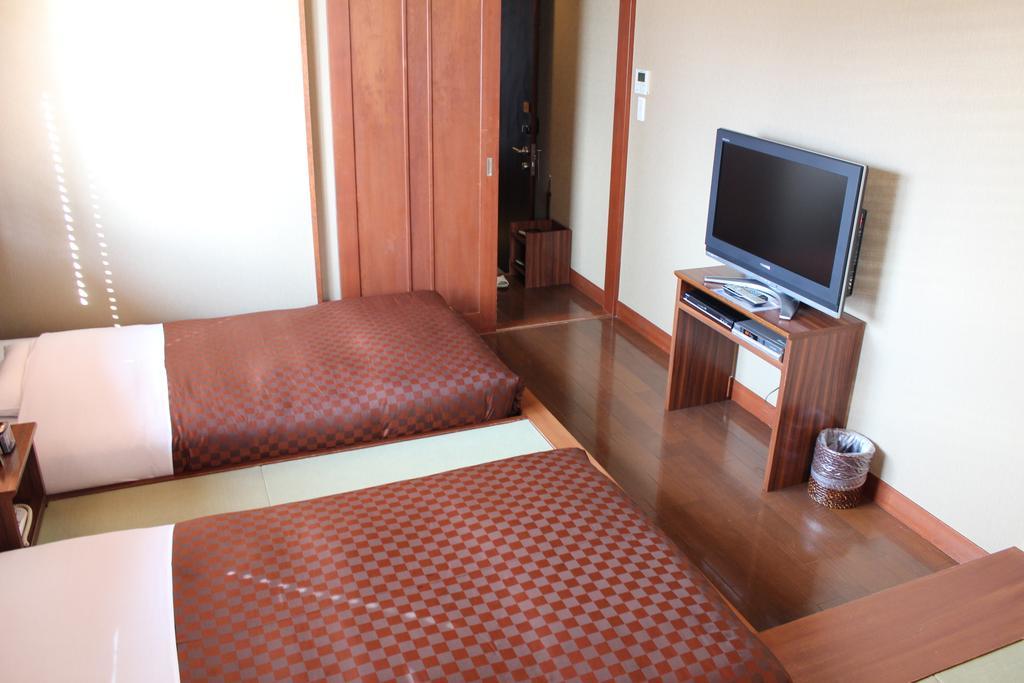 פוג'יסאווה Hotel Saika מראה חיצוני תמונה